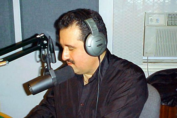 Demetrios Kastaris being interviewed on the air by Vicki Solá at WFDU FM, Que Viva la Música, Latin Radio show, Winter 2003 (photo credit Bobby Marin).