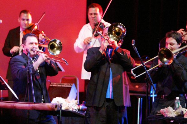 Alí Bello, Demetrios, Alfredo de la Fé, Steve Turre, Noah Bless, Queens Theatre in the Park, Flushing New York, December 17, 2004, photo credit Jerry Lacay.